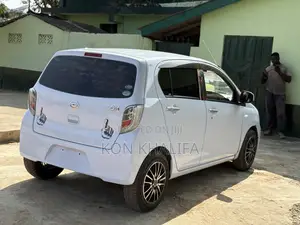 Daihatsu Mira 2016