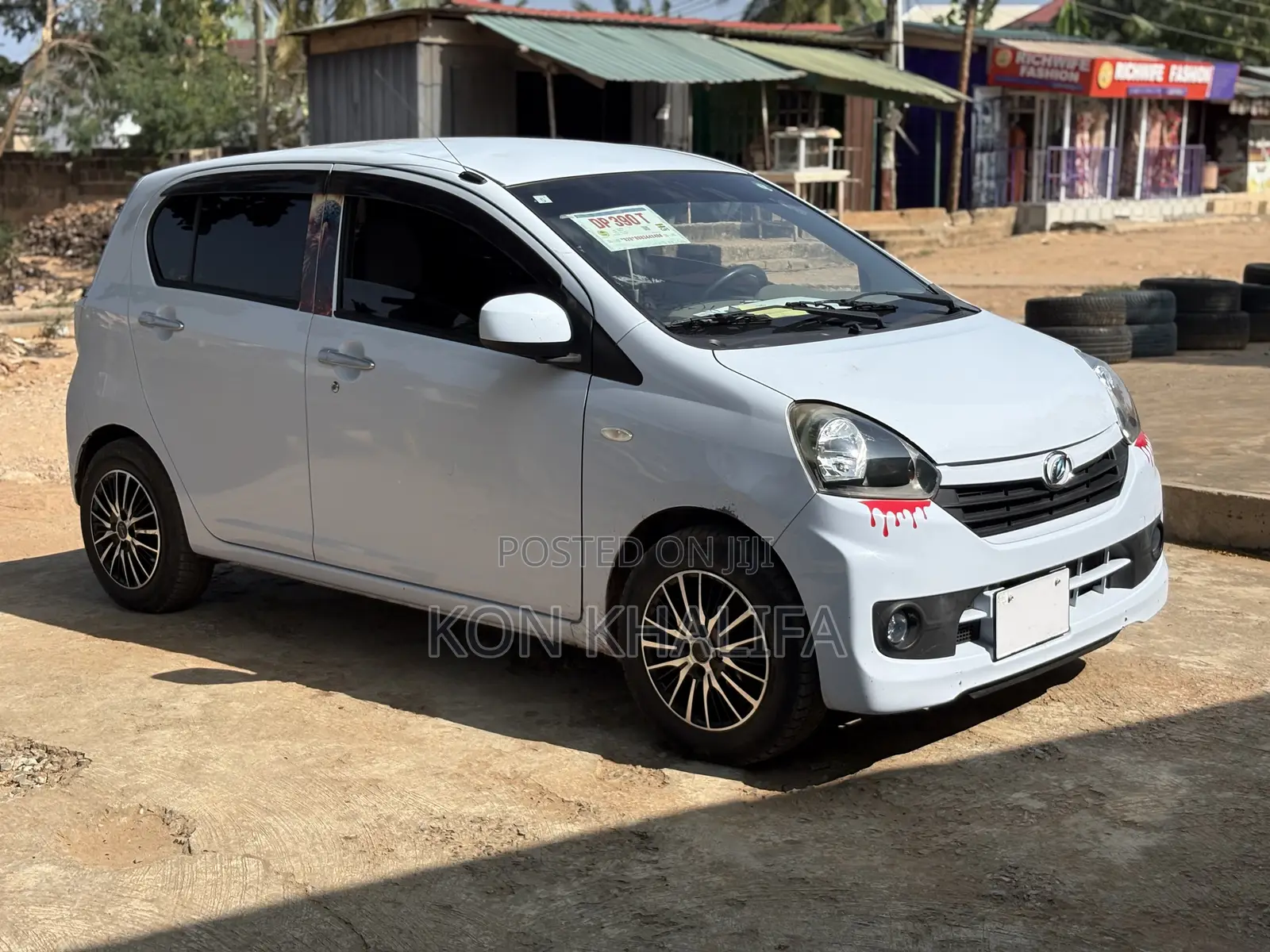 Daihatsu Mira 2016