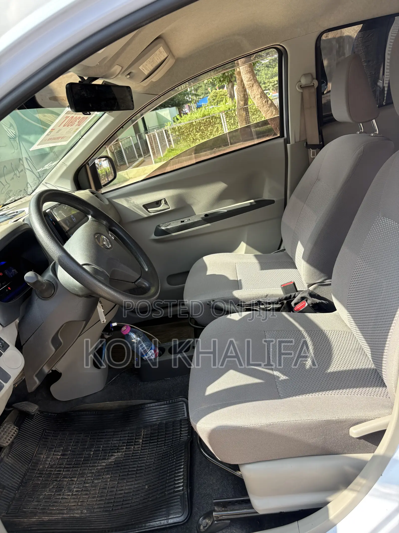 Daihatsu Mira 2016