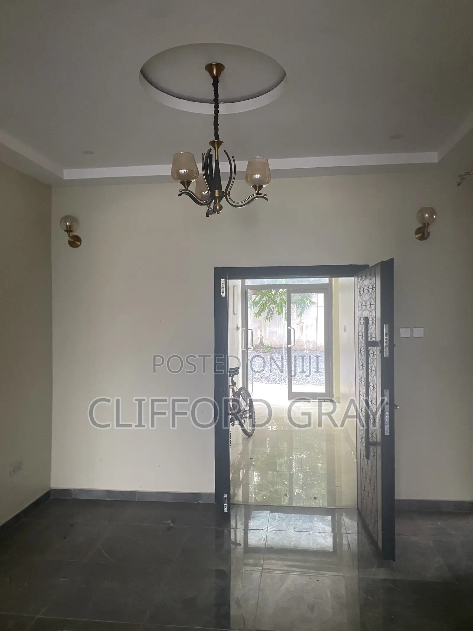 2bdrm Apartment in Kokomlemle for rent