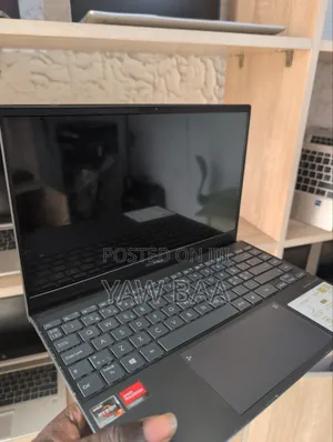 Laptop Asus Zenbook 13 OLED 16GB AMD Ryzen 7 SSD 512GB