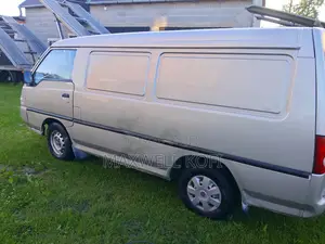 Hyundai H-100 2004 Silver