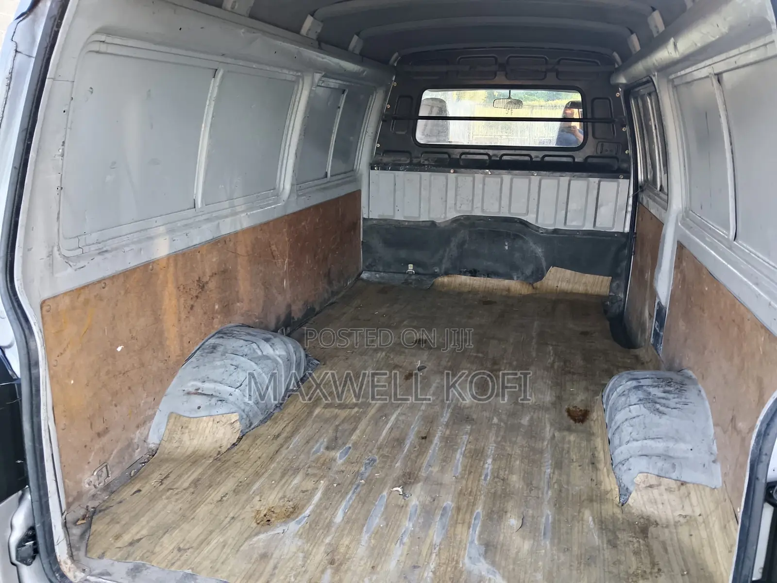 Hyundai H-100 2004 Silver
