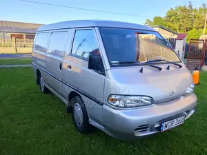 Hyundai H-100 2004 Silver