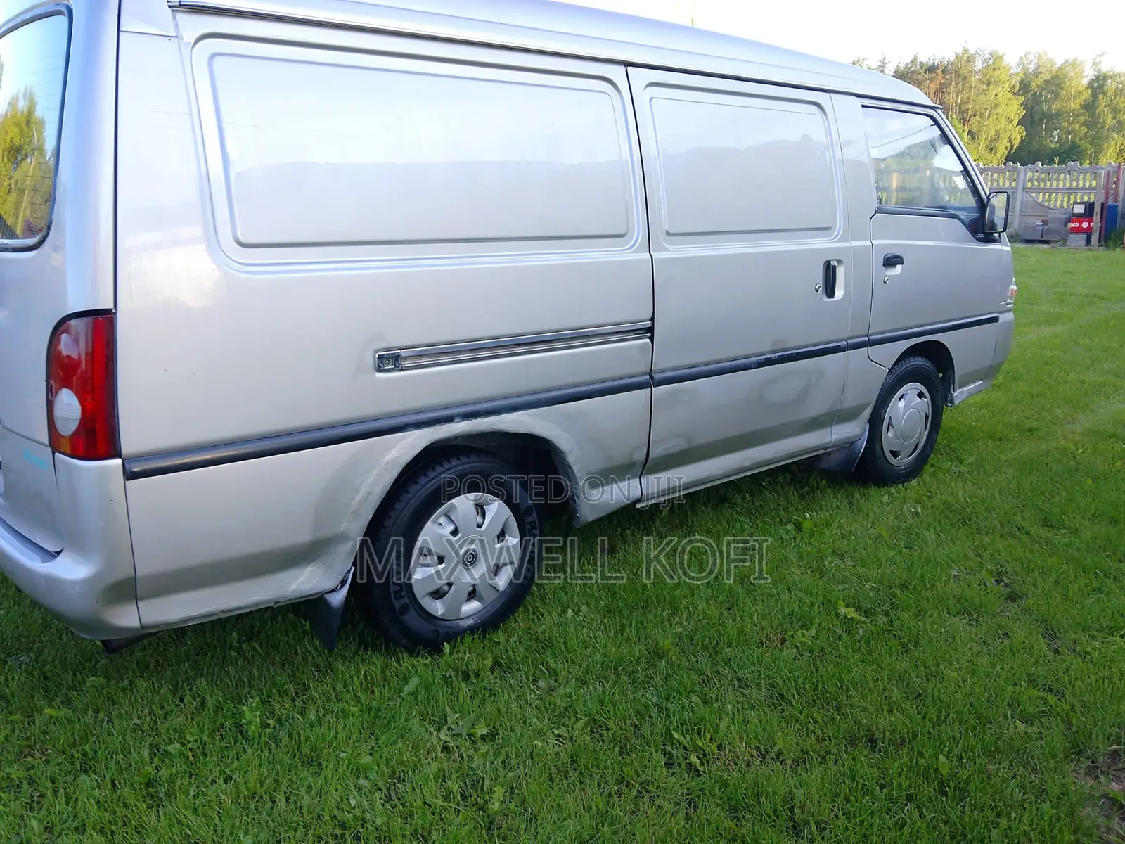 Hyundai H-100 2004 Silver