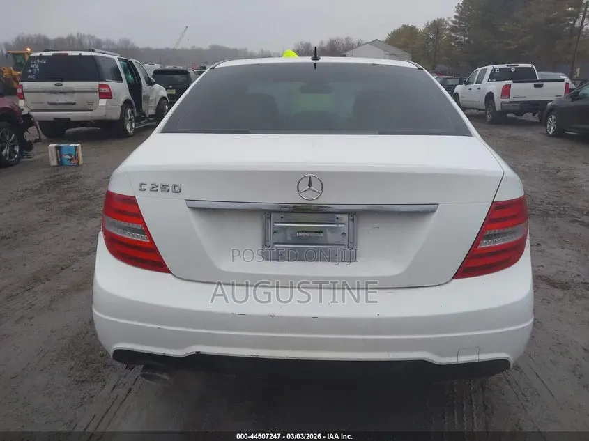 Mercedes-Benz C250 2014 White