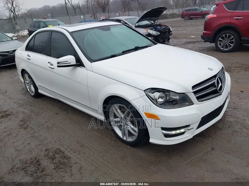 Mercedes-Benz C250 2014 White