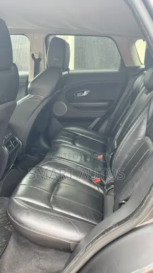 Land Rover Range Rover Evoque SE 4x4 5-Door 2019 Gray