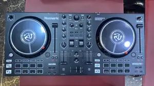 Numark Mixtrack Pro FX