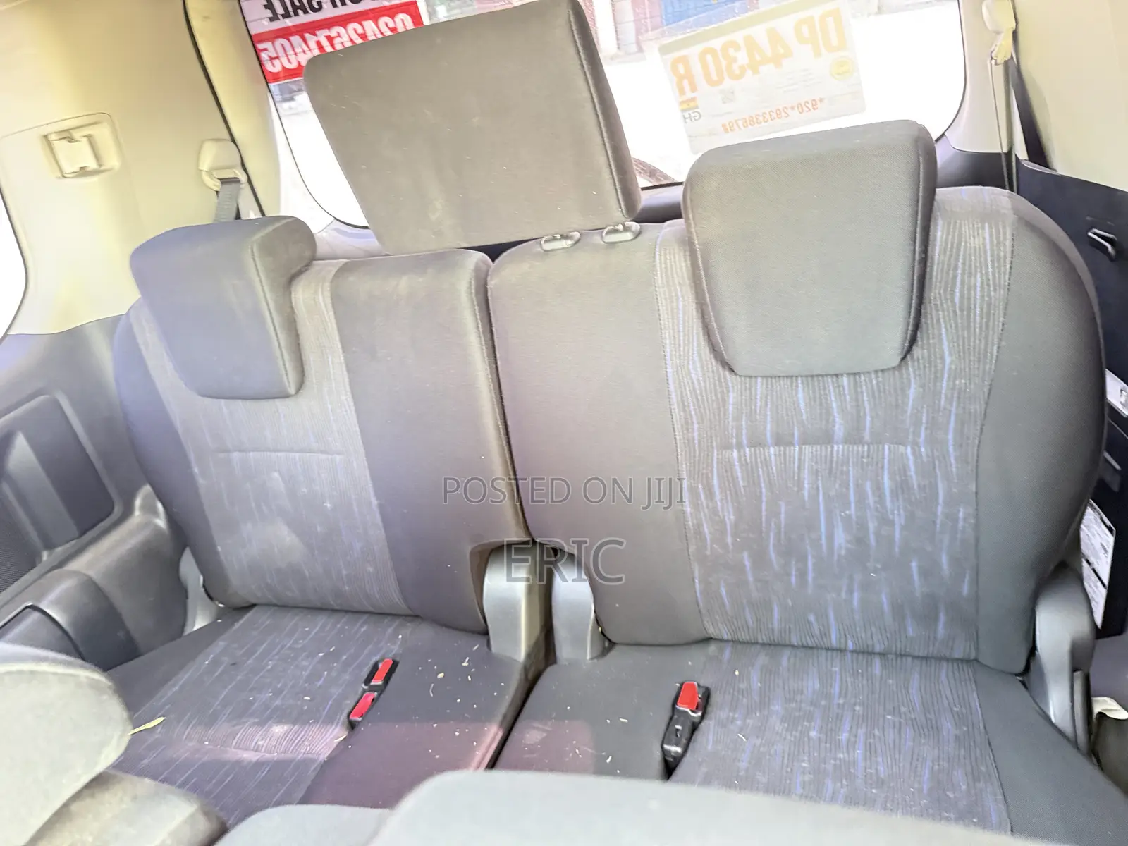 Toyota Voxy X 2WD 8-Seater 2010 White