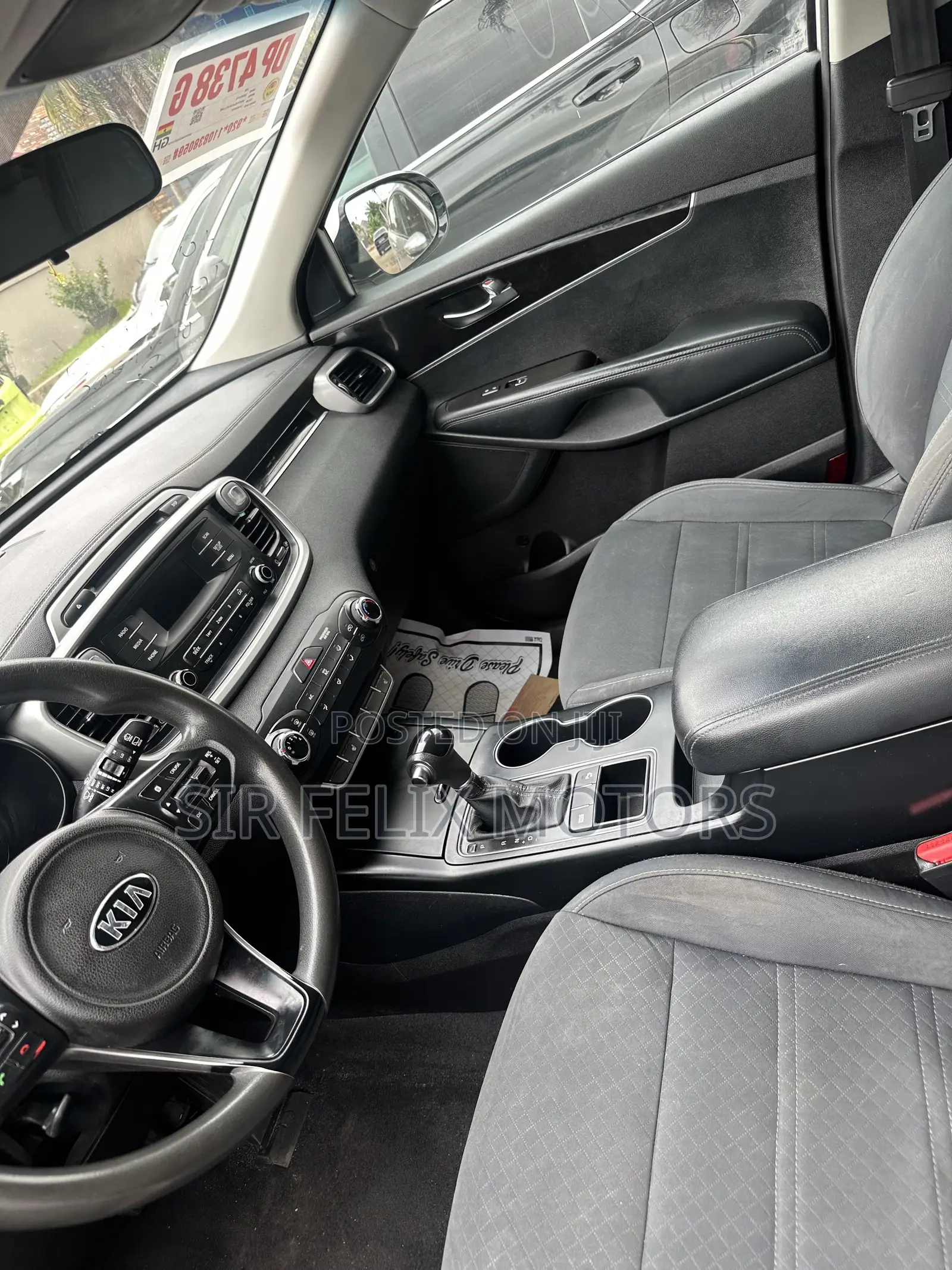 Kia Sorento 4dr SUV 2016 White
