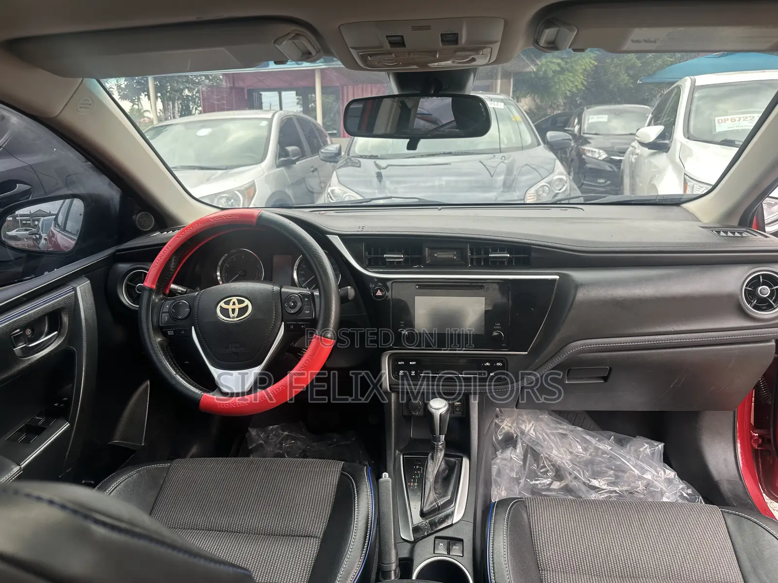 Toyota Corolla SE (1.8L 4cyl 2A) 2018 Red