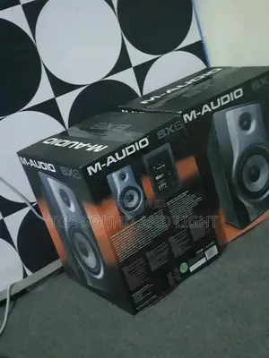 M-Audio Bx6 Carbon 6-Inch Studio Monitors