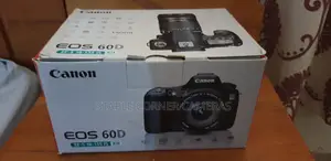 Canon EOS 60D Digital Camera With 18-135mm Lens