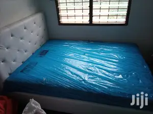 Quality Bed Eitj Matress For Sell Now. White
