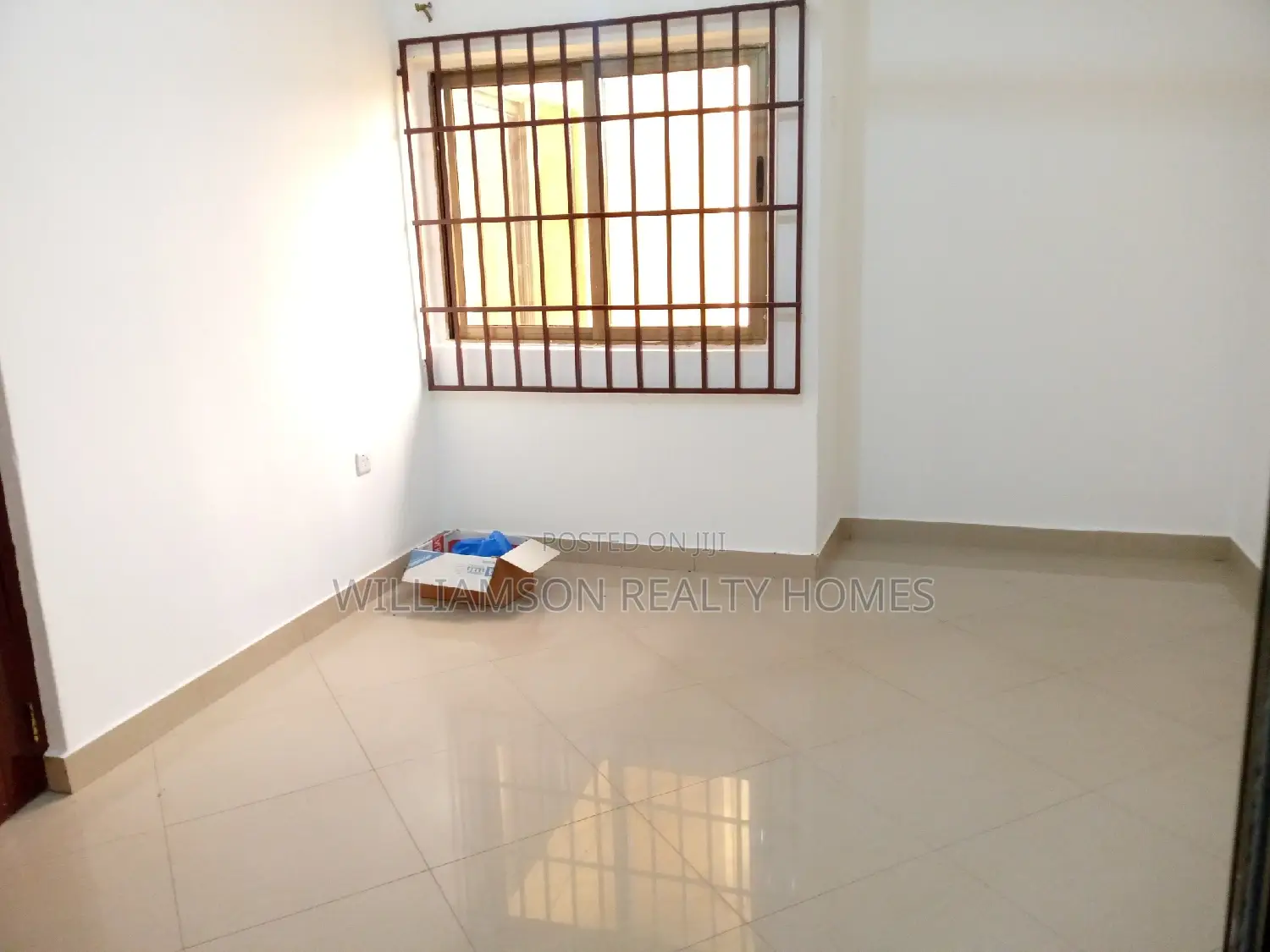 3bdrm House in Community 20 Estate, Spintex for rent
