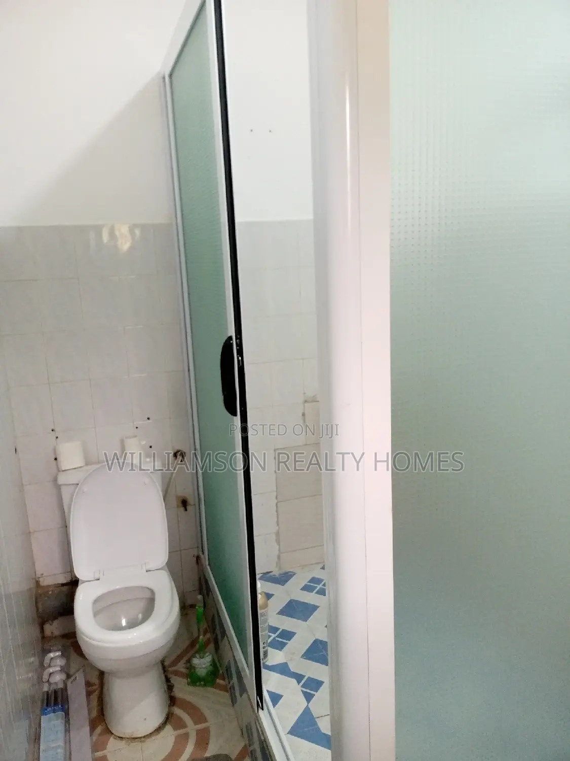 3bdrm House in Community 20 Estate, Spintex for rent
