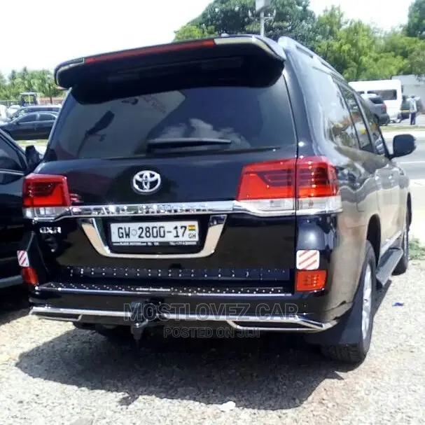 Toyota Landcruisers V8 for Rent With a Driver in Ghana?