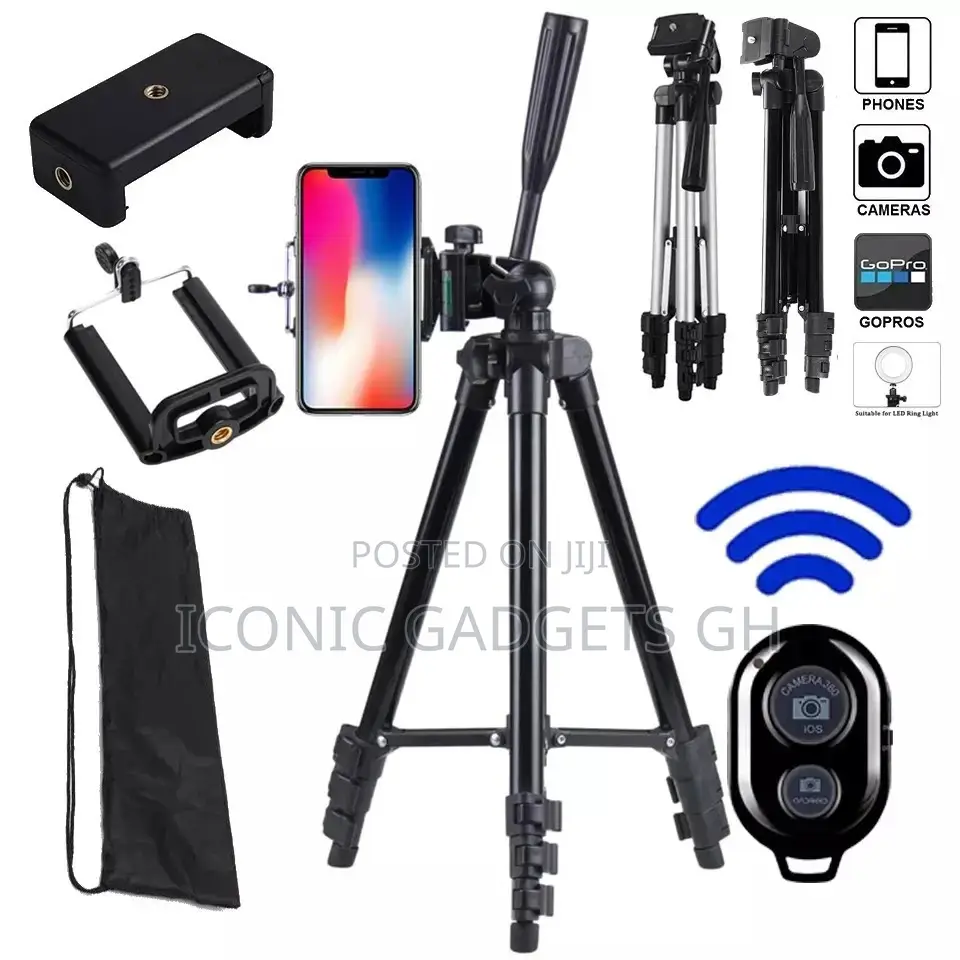 Professional Extendable Tripod Stand - Silver.