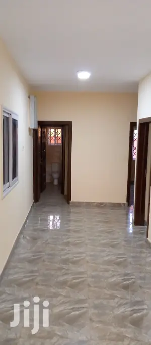 4bdrm Apartment in Ga East Municipal for rent