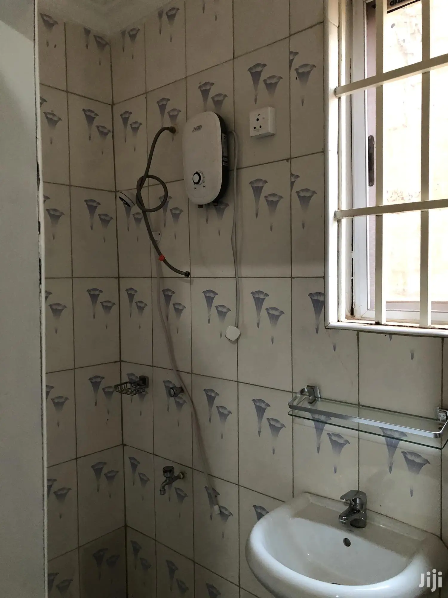 Furnished 1bdrm House in Spintex for rent