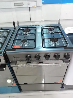 Midea Four Burner Oven and Grill