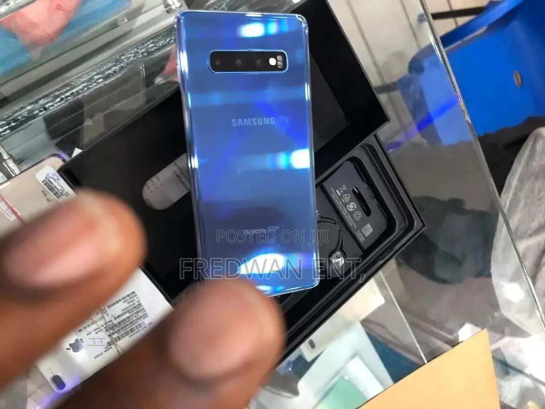 New Samsung Galaxy S10 Plus 128 GB Black