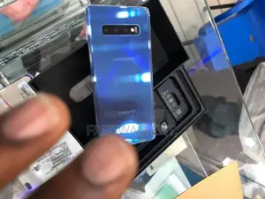New Samsung Galaxy S10 Plus 128 GB Black