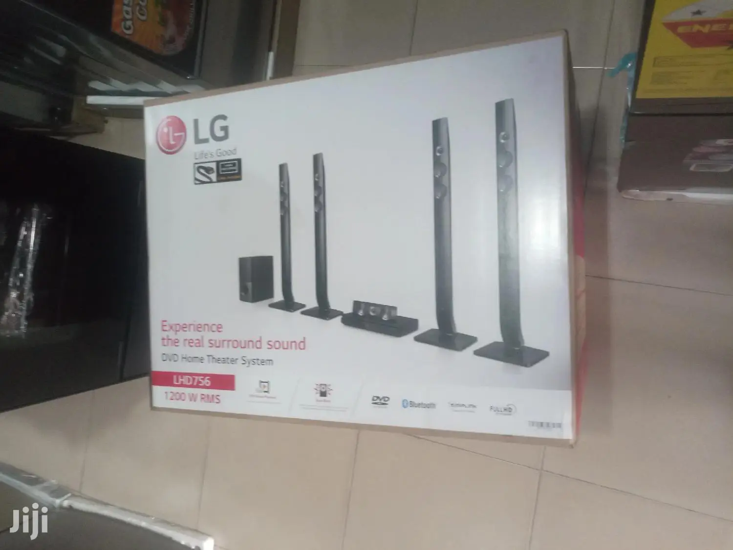 LG 1200watts (LHD756)5.1DVD Bluetooth Hometheater