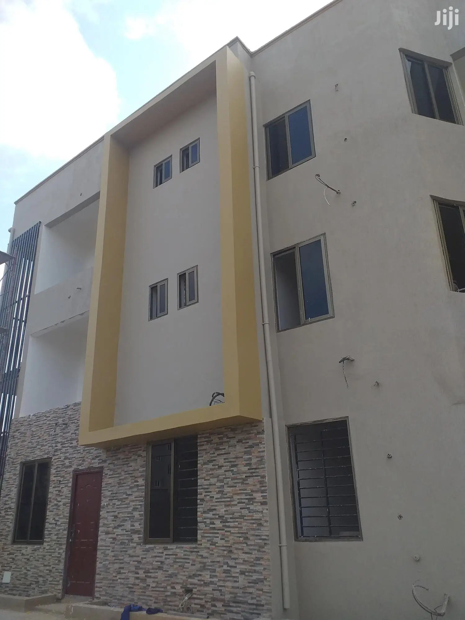 Furnished 1bdrm Block of Flats in Accra Metropolitan for rent
