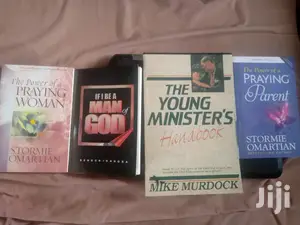 New Christian Books, Bibles And Hynm Nooks