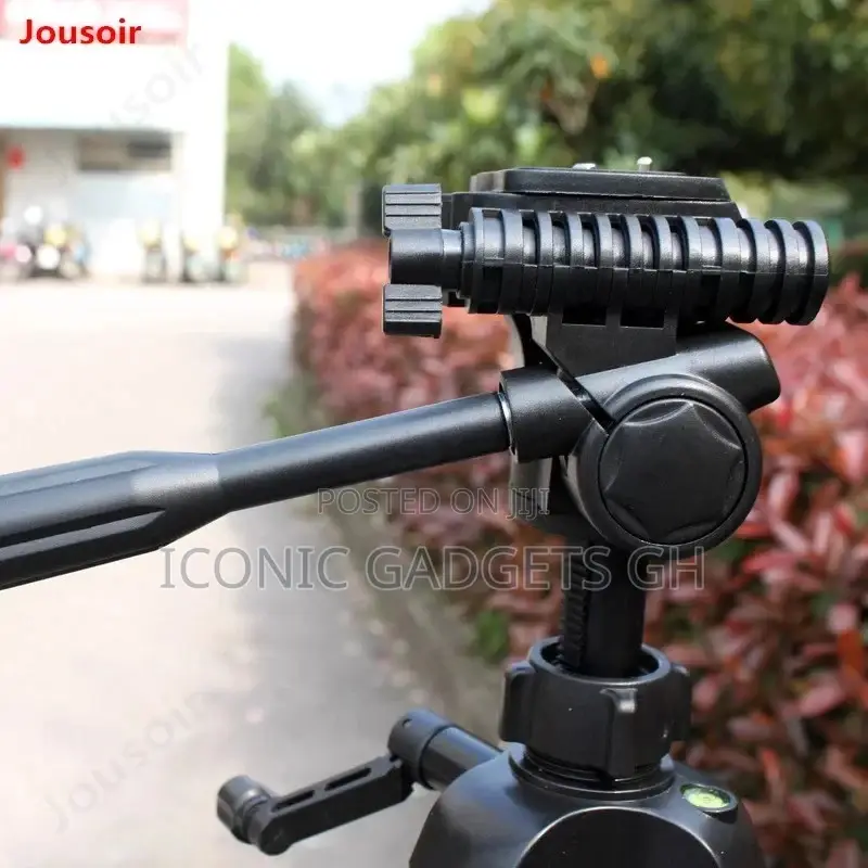 Professional DSLR Camera Tripod