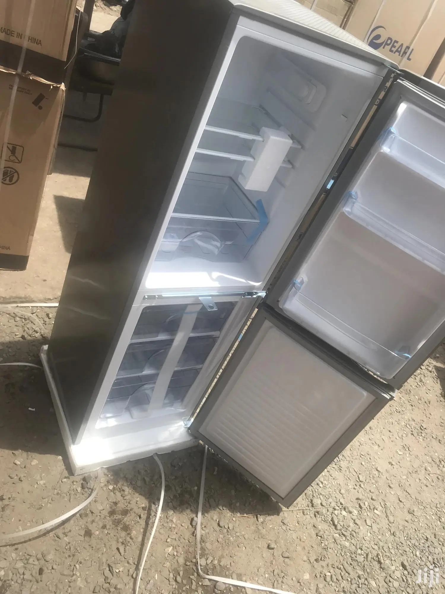 Very Durable 140litres RAINBOW FRIDGE RF-200B
