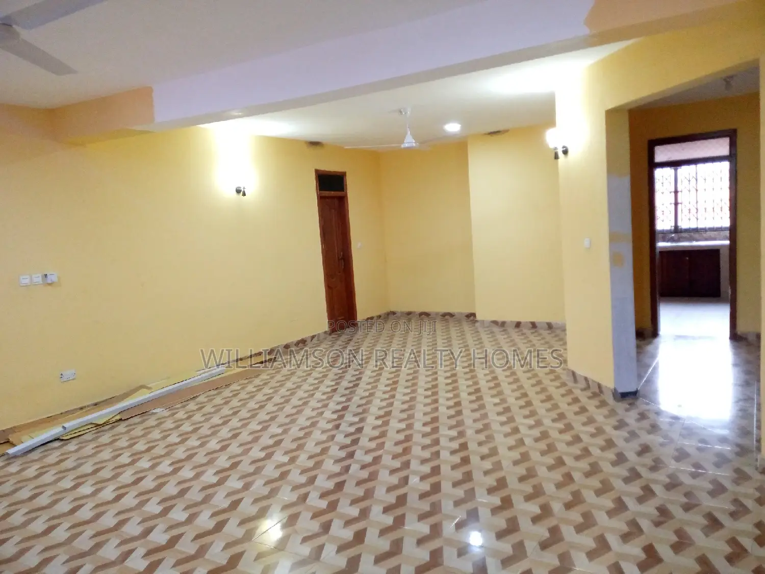 3bdrm Apartment in Community 18, Spintex for rent
