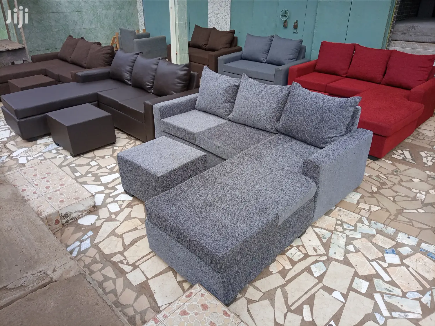 Wholsale Furniture For Sell.Free Delivery