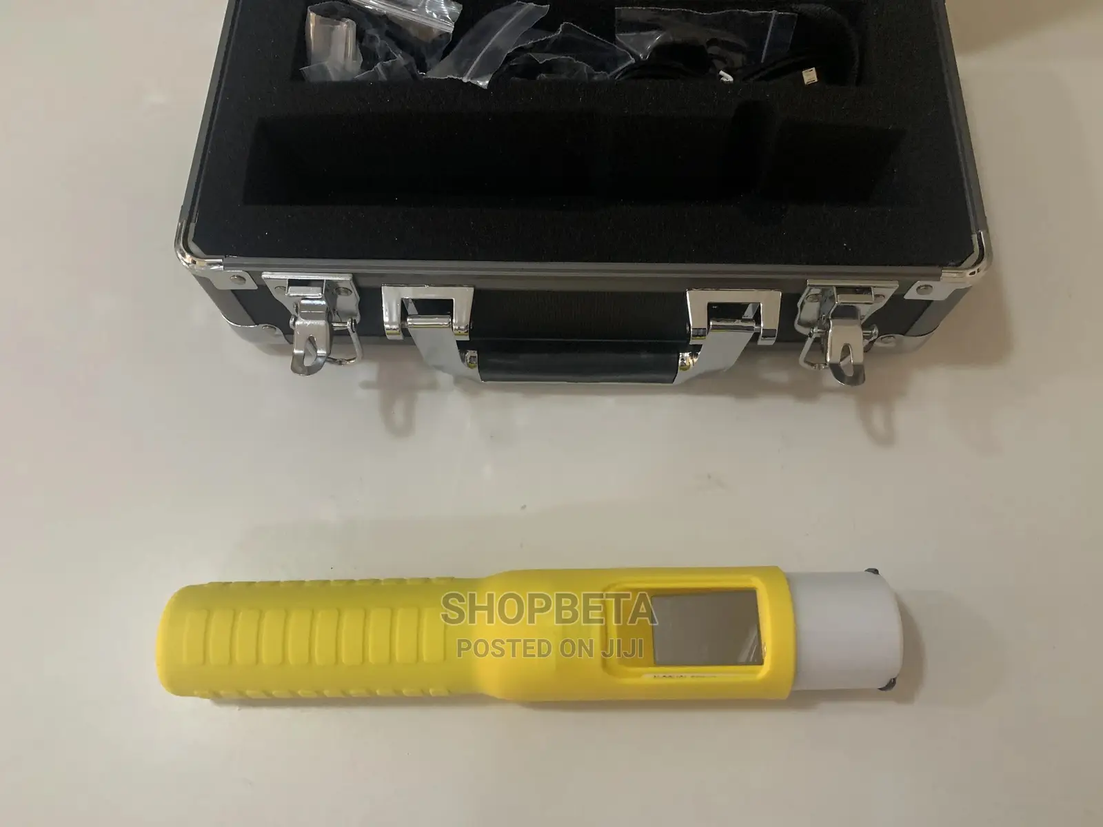 Iblow Alcohol Breathalyzer/Alcohol Tester