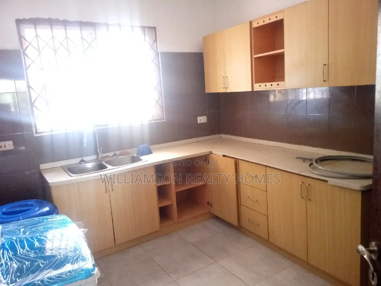 1bdrm Apartment in Hfc Estate Area, Spintex for rent