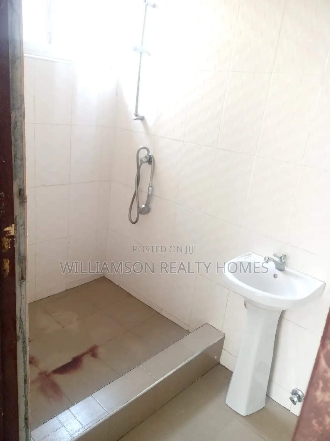 1bdrm Apartment in Hfc Estate Area, Spintex for rent
