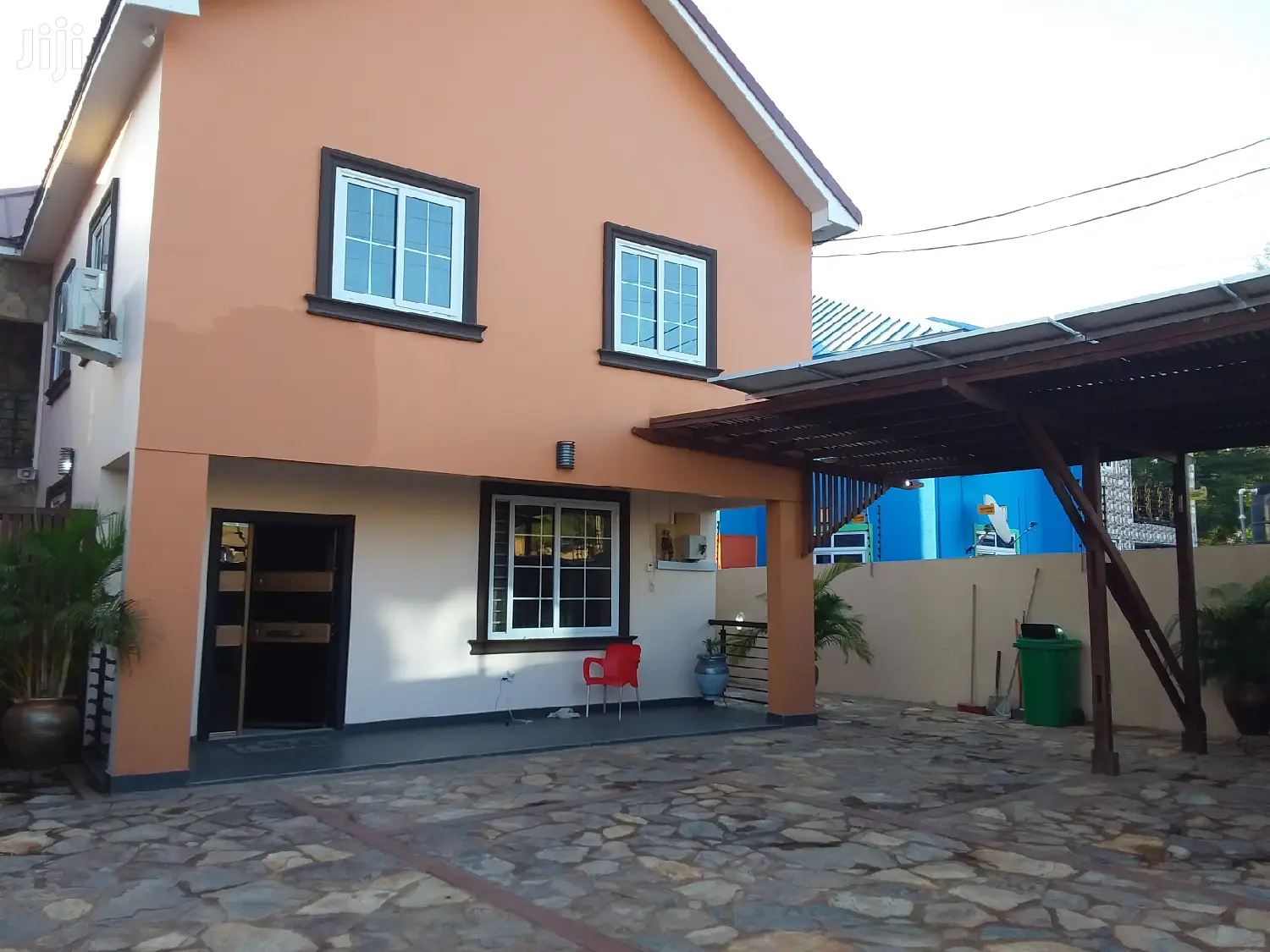 3bdrm House in Bronko Housing, Accra Metropolitan for rent