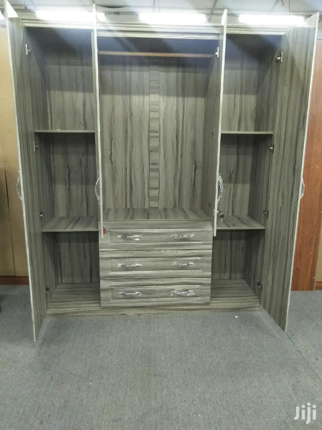 4in1 Wardrobe for Sale
