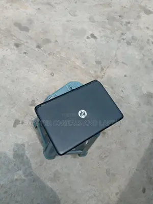 Laptop HP 15-Ra003nia 4GB Intel Celeron HDD 500GB