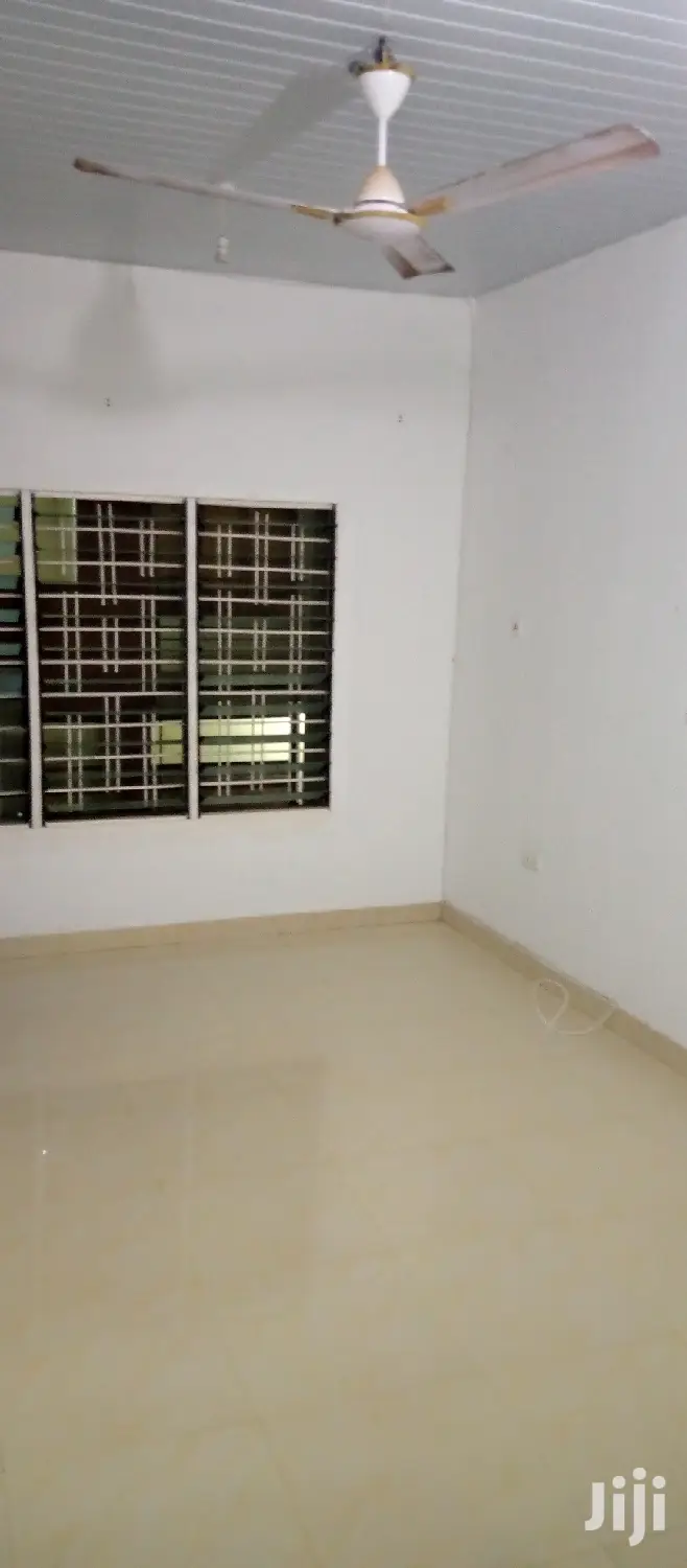 1bdrm Apartment in Ben Baah Property, Ga East Municipal for rent