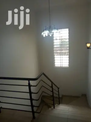 4bdrm House in Accra Metropolitan for Rent
