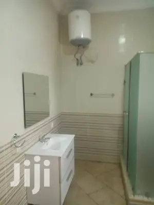 4bdrm House in Accra Metropolitan for Rent