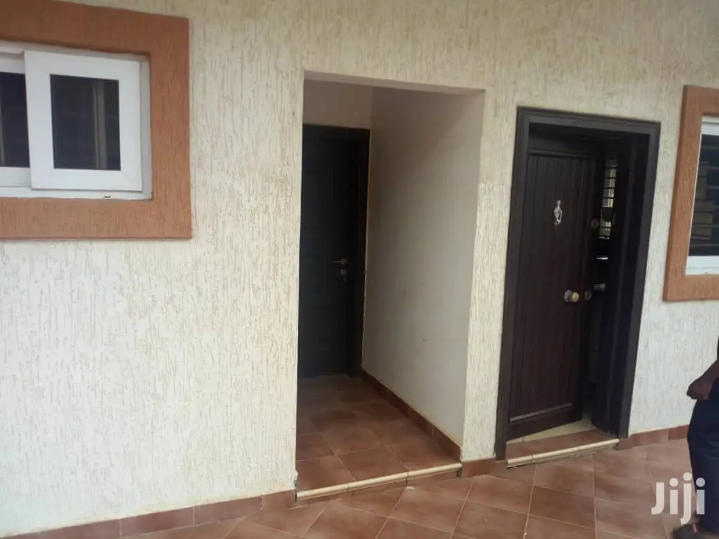 4bdrm House in Accra Metropolitan for Rent