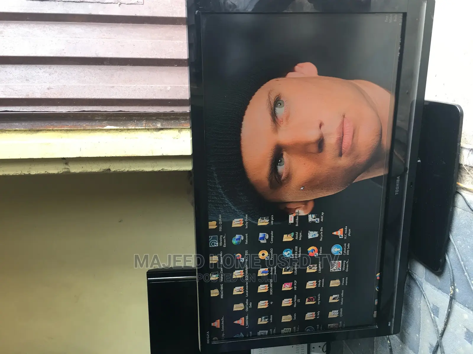 43inches Toshiba Regza LCD Digital Tv
