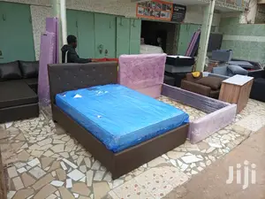 Cofe Colored Queen-Size Bed With Mattress . Free Delvery