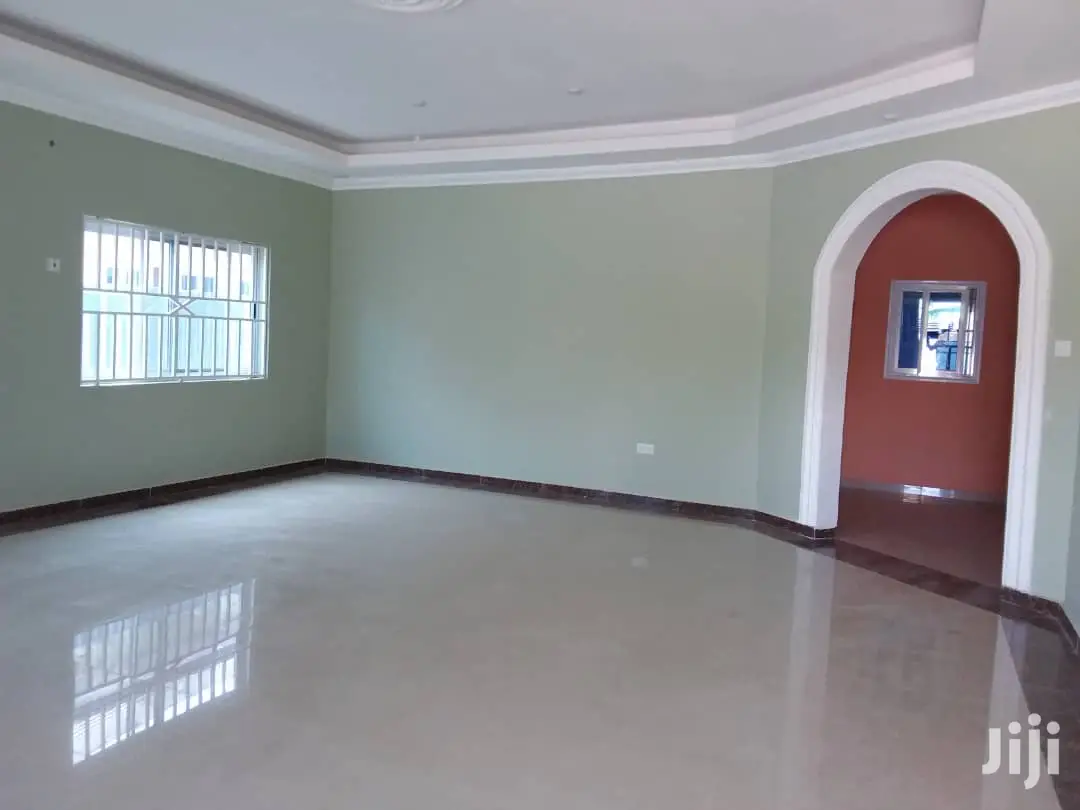 3bdrm House in Bronko Housing, Accra Metropolitan for sale