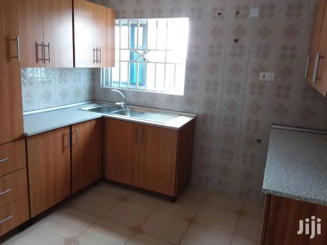 3bdrm House in Bronko Housing, Accra Metropolitan for sale