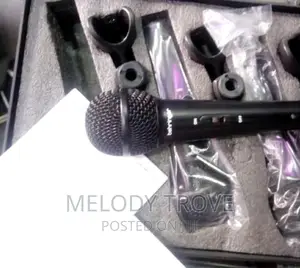 Behringer Ultra Xm180 Cord Microphone